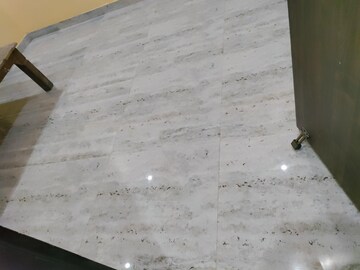Room in 2 BHK Independent House at Kursi Road – for Rent