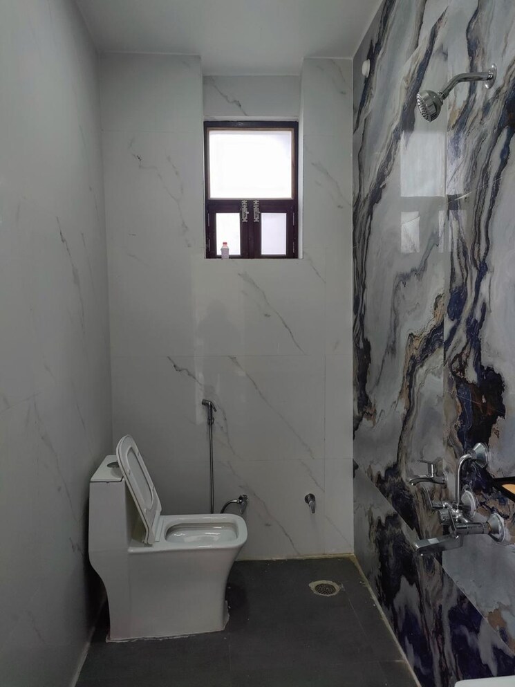 Bathroom, kursi road 2 Bedroom 1500 Sq.Ft. Independent House In Kursi Road Lucknow 8850550