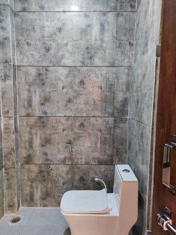 Bathroom in 2 BHK Independent House at Kursi Road – for Rent