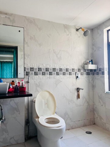 Bathroom in 2 BHK Apartment at Unitech Fresco, Sector 50 – for Rent