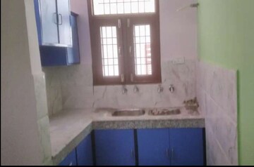 Room in 3 BHK Builder Floor at Sector 1 – for Rent