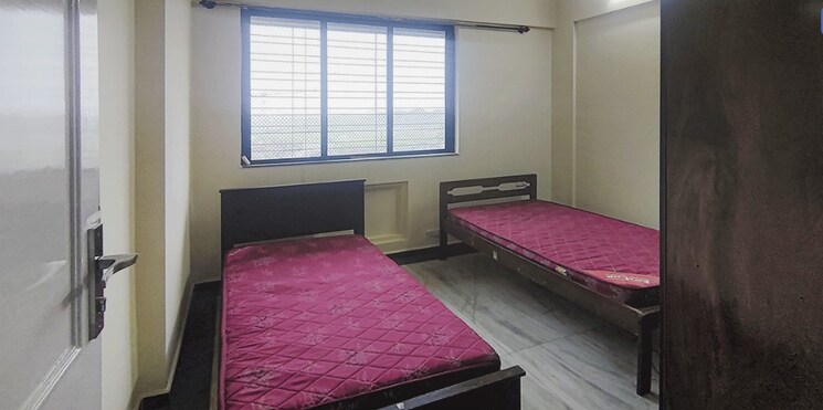 Room, thane west Pg For Boys In Thane West 8850546