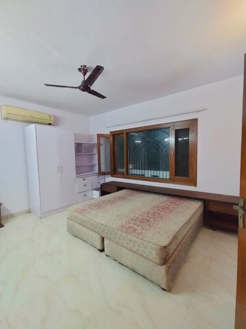 Master Bedroom in 3 BHK Apartment at Defence Colony – for Rent