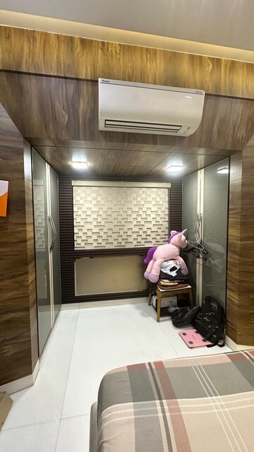 Parking in 3 BHK Apartment at Andheri West – for Rent