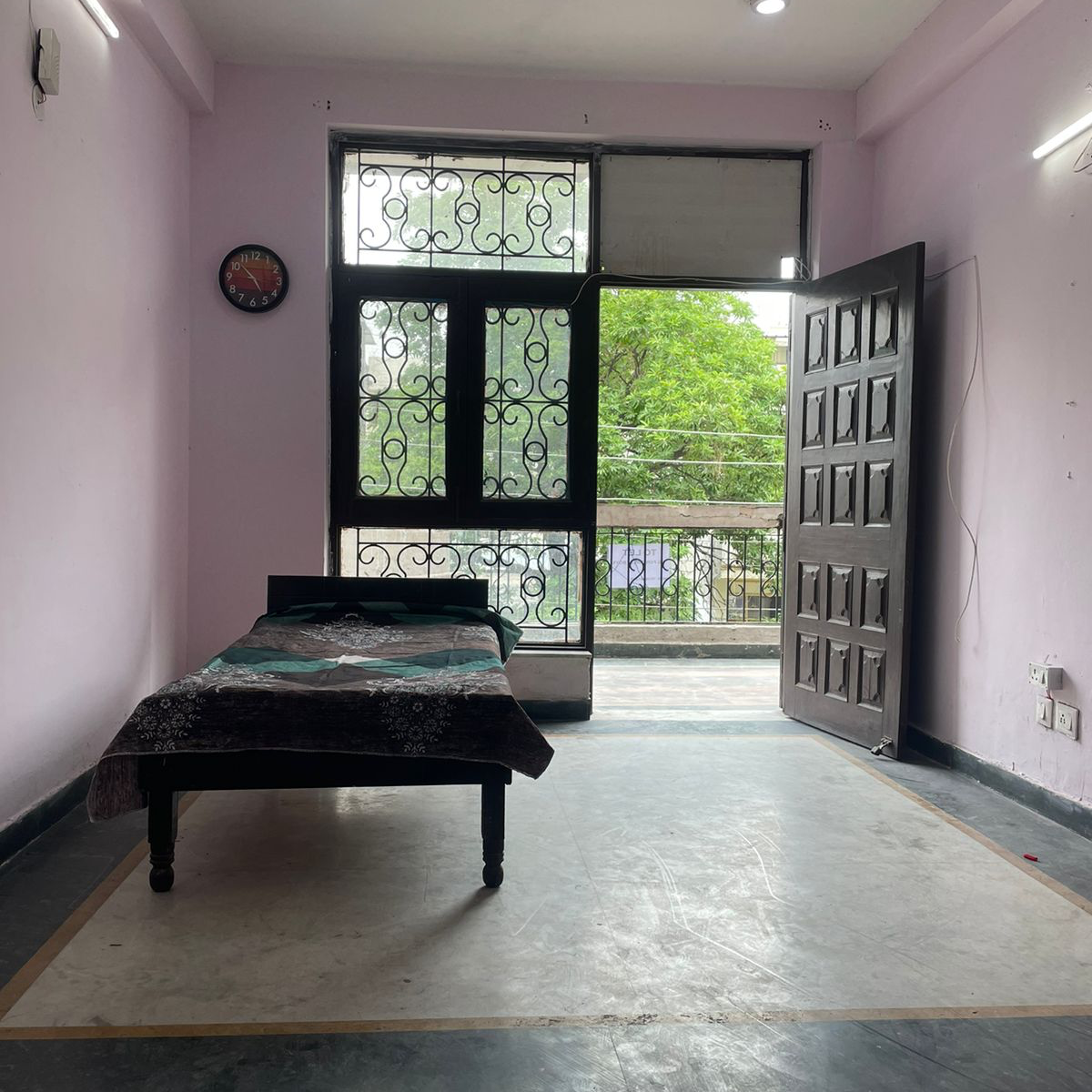 4 BHK + Study Room Independent House For Sale in RWA Apartments Sector 41