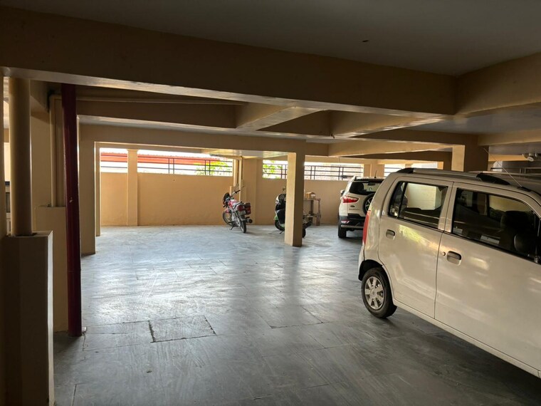  Parking, vikas nagar 2 Bedroom 1030 Sq.Ft. Apartment In Vikas Nagar Lucknow 8850638