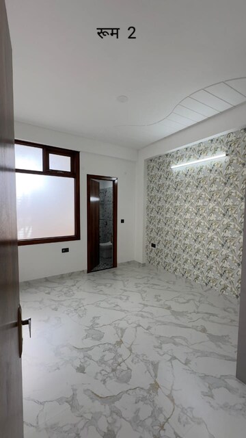 Room in 3 BHK Builder Floor at Shouryapuram, Lal Kuan – for Sale