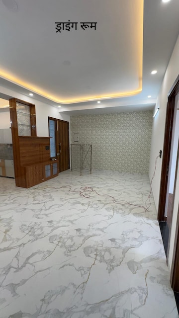 Building Lobby in 3 BHK Builder Floor at Shouryapuram, Lal Kuan – for Sale