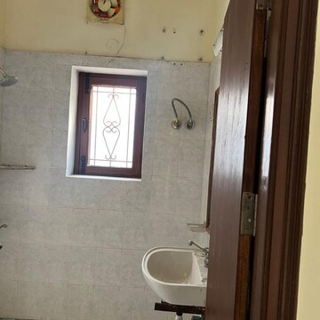 Bathroom in 5 BHK Independent House at The Nest Noida, Sector 31 – for Sale