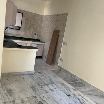 Room in 5 BHK Independent House at The Nest Noida, Sector 31 – for Sale