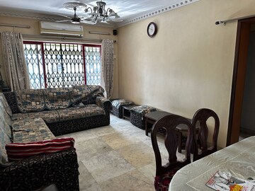 Living Room in 2.5 BHK Apartment at Monalisa Apartment Naupada, Naupada – for Rent