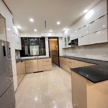 Kitchen in 4 BHK Villa at RWA Apartments Sector 30, Sector 30 – for Sale