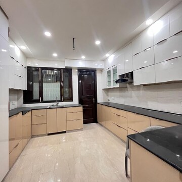 Kitchen in 4 BHK Villa at RWA Apartments Sector 30, Sector 30 – for Sale