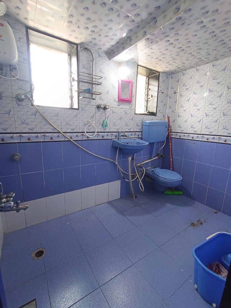 Bathroom, raj-sebastian-kinny-apartments 1 Bedroom 424 Sq.Ft. Apartment In Borivali West Mumbai 8850713