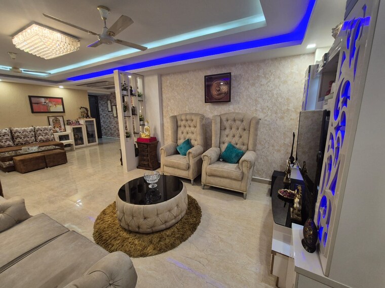 Master Bedroom, mi-rustle-court 3.5 Bedroom 2350 Sq.Ft. Apartment In Gomti Nagar Lucknow 8850737