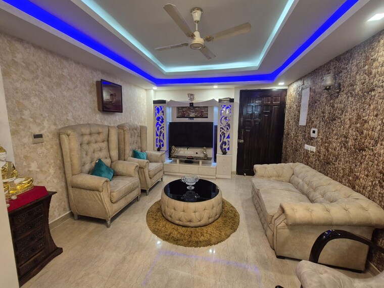 Master Bedroom, mi-rustle-court 3.5 Bedroom 2350 Sq.Ft. Apartment In Gomti Nagar Lucknow 8850737