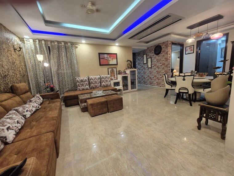 Gym, mi-rustle-court 3.5 Bedroom 2350 Sq.Ft. Apartment In Gomti Nagar Lucknow 8850737