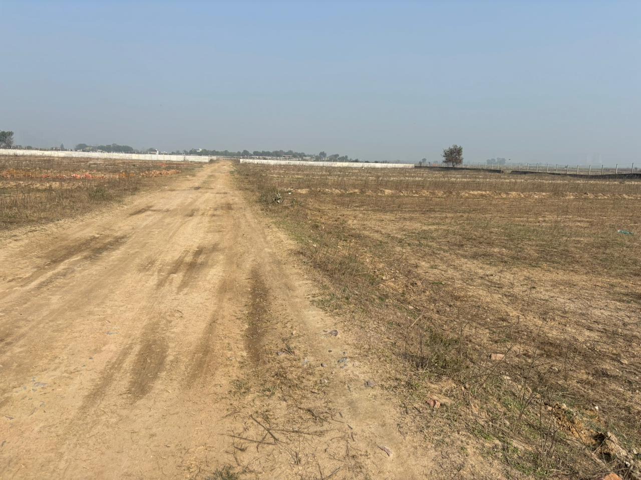 Plot For Sale in Jewar
