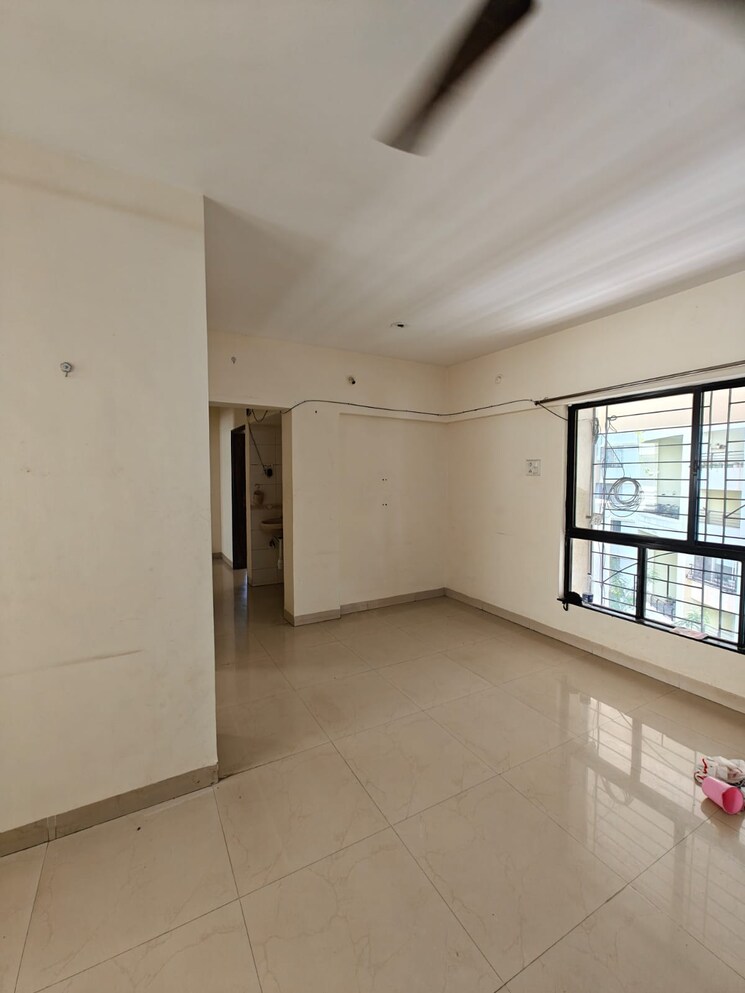 Room, sonigara-kesar 2 Bedroom 850 Sq.Ft. Apartment In Wakad Pune 8850805