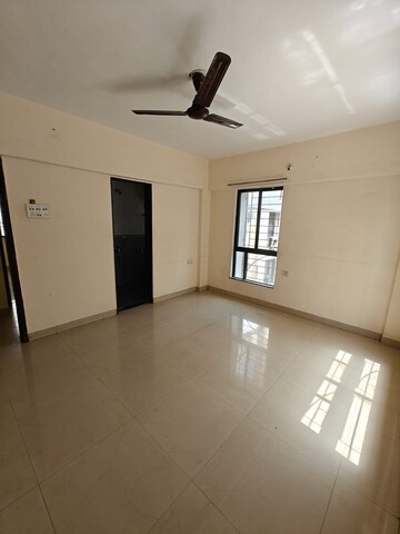 Room in 2 BHK Apartment at Sonigara Kesar, Wakad – for Rent