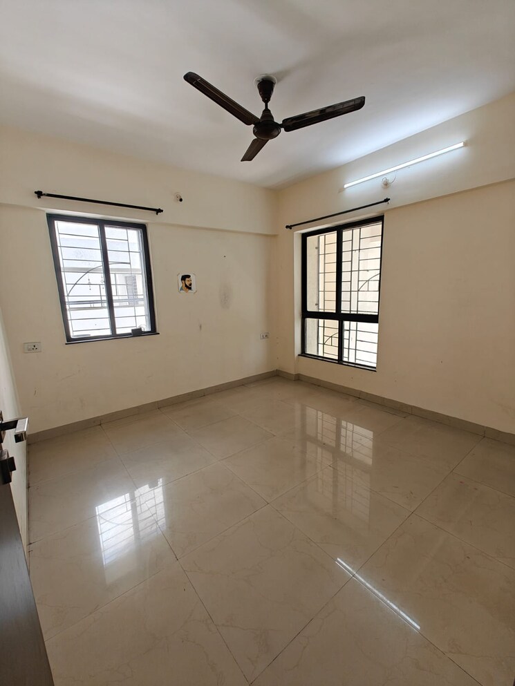 Room, sonigara-kesar 2 Bedroom 850 Sq.Ft. Apartment In Wakad Pune 8850805