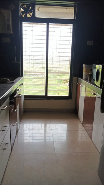 Room in 2 BHK Apartment at Proviso Complex, Kharghar – for Rent