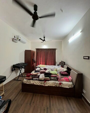 Bedroom in 2 BHK Apartment at Marathon Onyx, Mulund West – for Rent