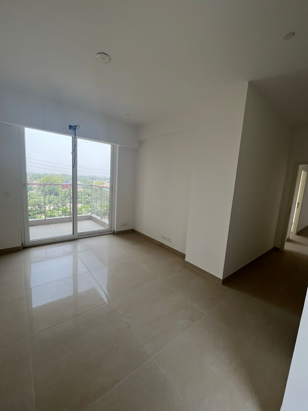 3 BHK + Servant Room Apartment For Sale in Solutrean Caladium