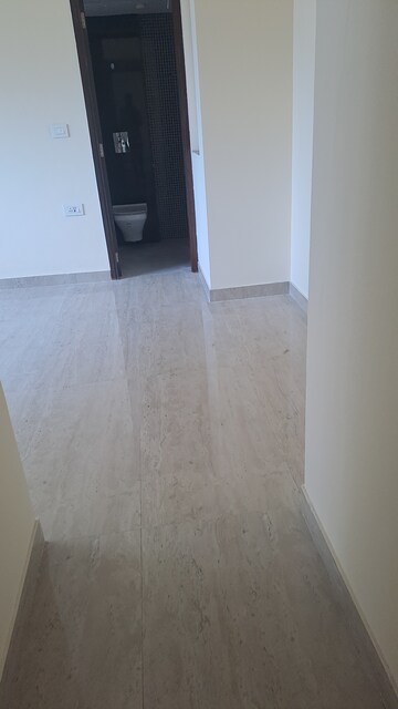 Furnished Amenities in 3 BHK Apartment at One Indiabulls Thane, Pokhran Road No Two – for Sale