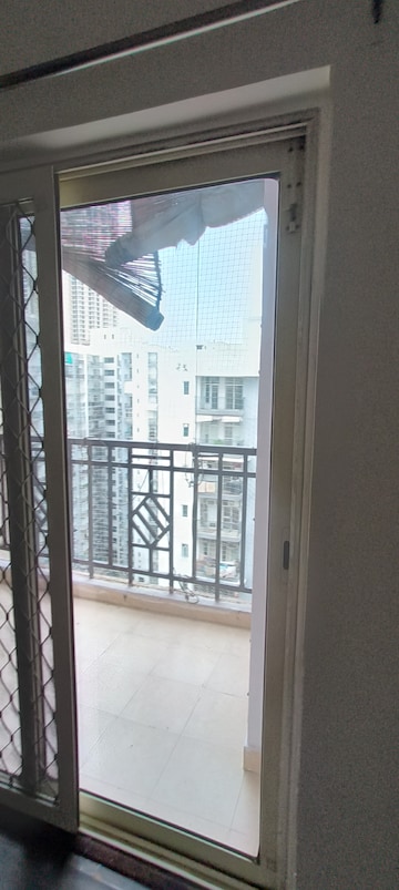 Balcony in 2.5 BHK Apartment at Jm Orchid, Sector 76 – for Rent