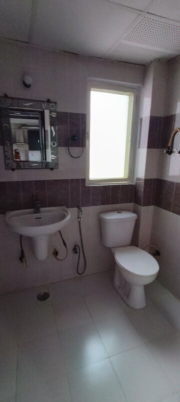 Bathroom in 2.5 BHK Apartment at Jm Orchid, Sector 76 – for Rent