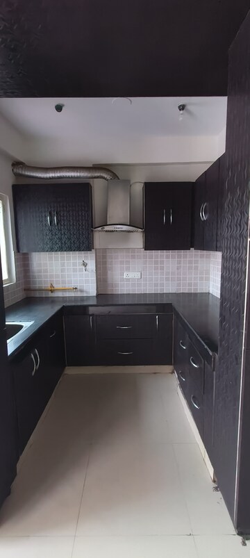 Kitchen in 2.5 BHK Apartment at Jm Orchid, Sector 76 – for Rent