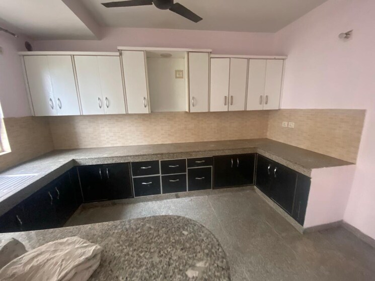 Kitchen, solutrean-caladium 3.5 Bedroom 2450 Sq.Ft. Apartment In Sector 109 Gurgaon 8850843