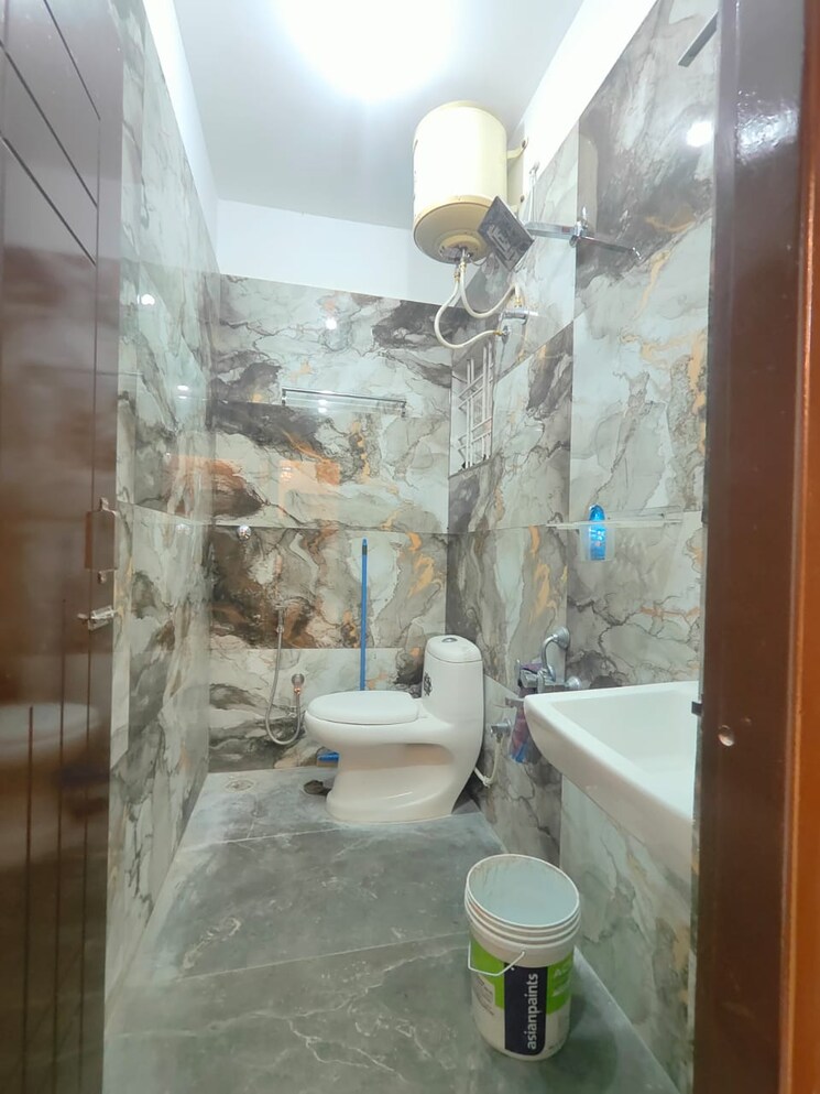 Bathroom, hsr layout 1 Bedroom 650 Sq.Ft. Builder Floor In Hsr Layout Bangalore 8850857