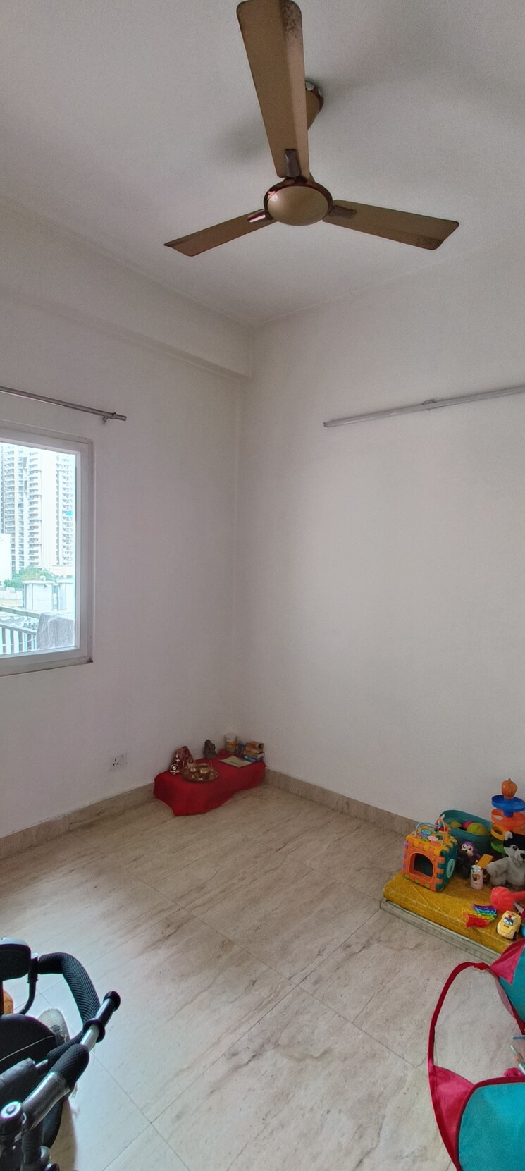 Room, panchsheel-pratistha 2.5 Bedroom 1080 Sq.Ft. Apartment In Sector 75 Noida 8850870