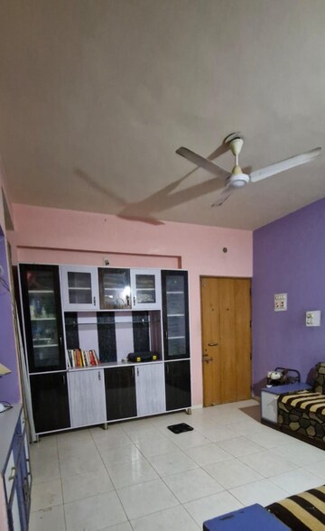 Room in 1.5 BHK Apartment at Vejalpur – for Rent
