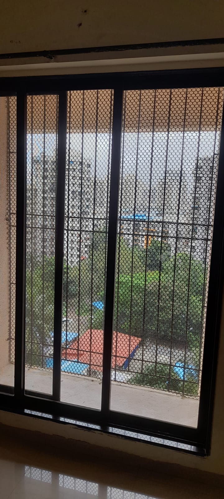 2 BHK + Pooja Room,Servant Room,Study Room,Extra Room Apartment For Rent in Raunak Paradise