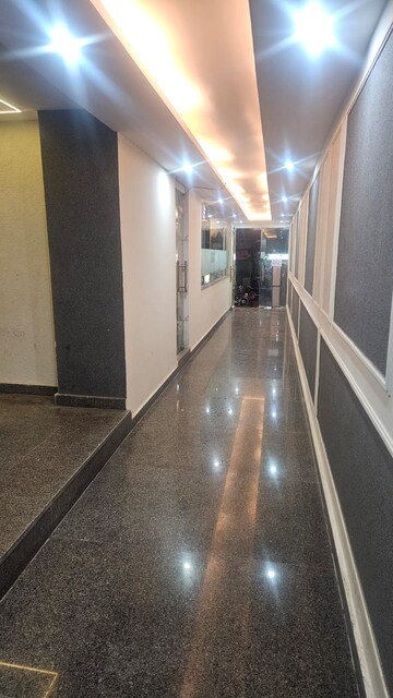 Building Lobby in 1 BHK Apartment at DLF Pink Town House, Dlf City Phase 3 – for Rent