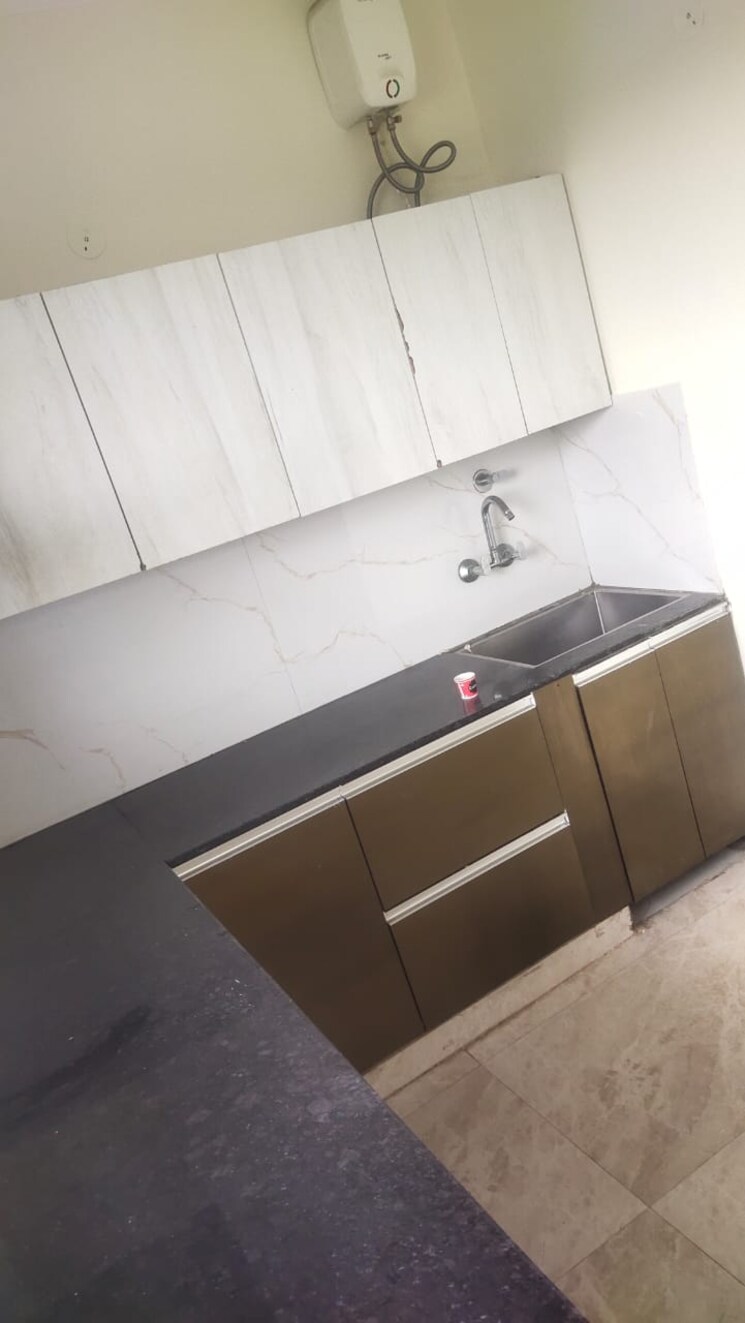 Kitchen, sector 23 2.5 Bedroom 1200 Sq.Ft. Builder Floor In Sector 23 Gurgaon 8850994