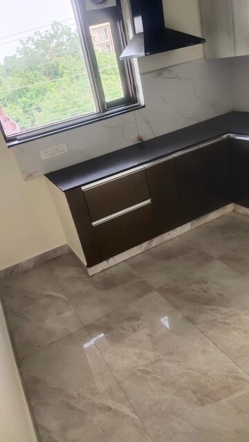 Kitchen in 2.5 BHK Builder Floor at Sector 23 – for Rent
