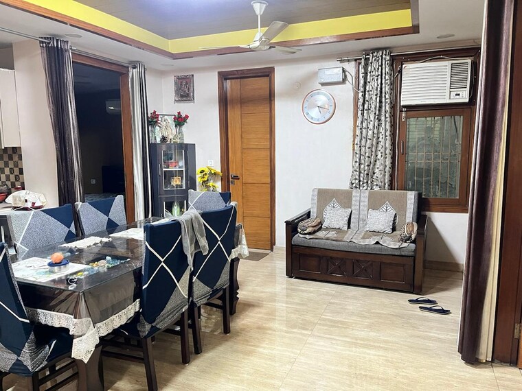 Gym, sector 37 4 Bedroom 2000 Sq.Ft. Builder Floor In Sector 37 Faridabad 8850991