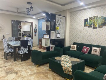 Living Room in 4 BHK Builder Floor at Sector 37 – for Sale