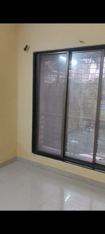 Room in 1 BHK Apartment at Suraj Towers, Mira Road – for Rent