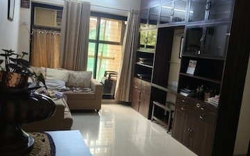 2 BHK Apartment For Rent in K Raheja Palm Court, Malad West