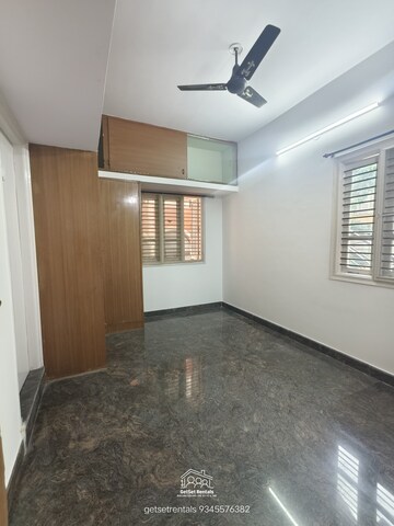 Room in 3 BHK Builder Floor at Hsr Layout – for Rent