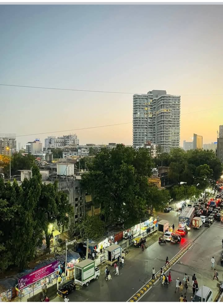 Office Space For Rent in Kukreja Balaji Bhavan