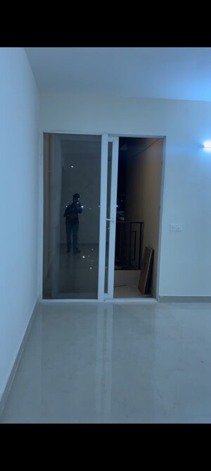 Room in 2 BHK Apartment at Signature Global Orchard Avenue, Sector 93 – for Sale