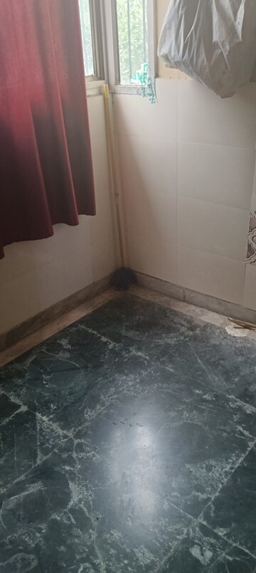Room in 3 BHK Builder Floor at Lajpat Nagar – for Rent