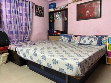 Bedroom in 3 BHK Apartment at Satellite – for Rent