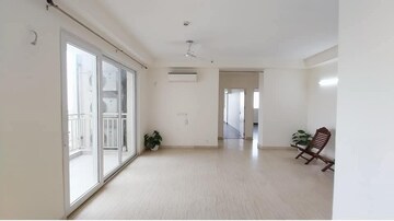 Room in 3 BHK Apartment at Conscient Heritage Max, Sector 102 – for Rent